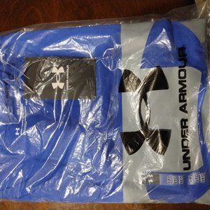 Under Armour T-shirt